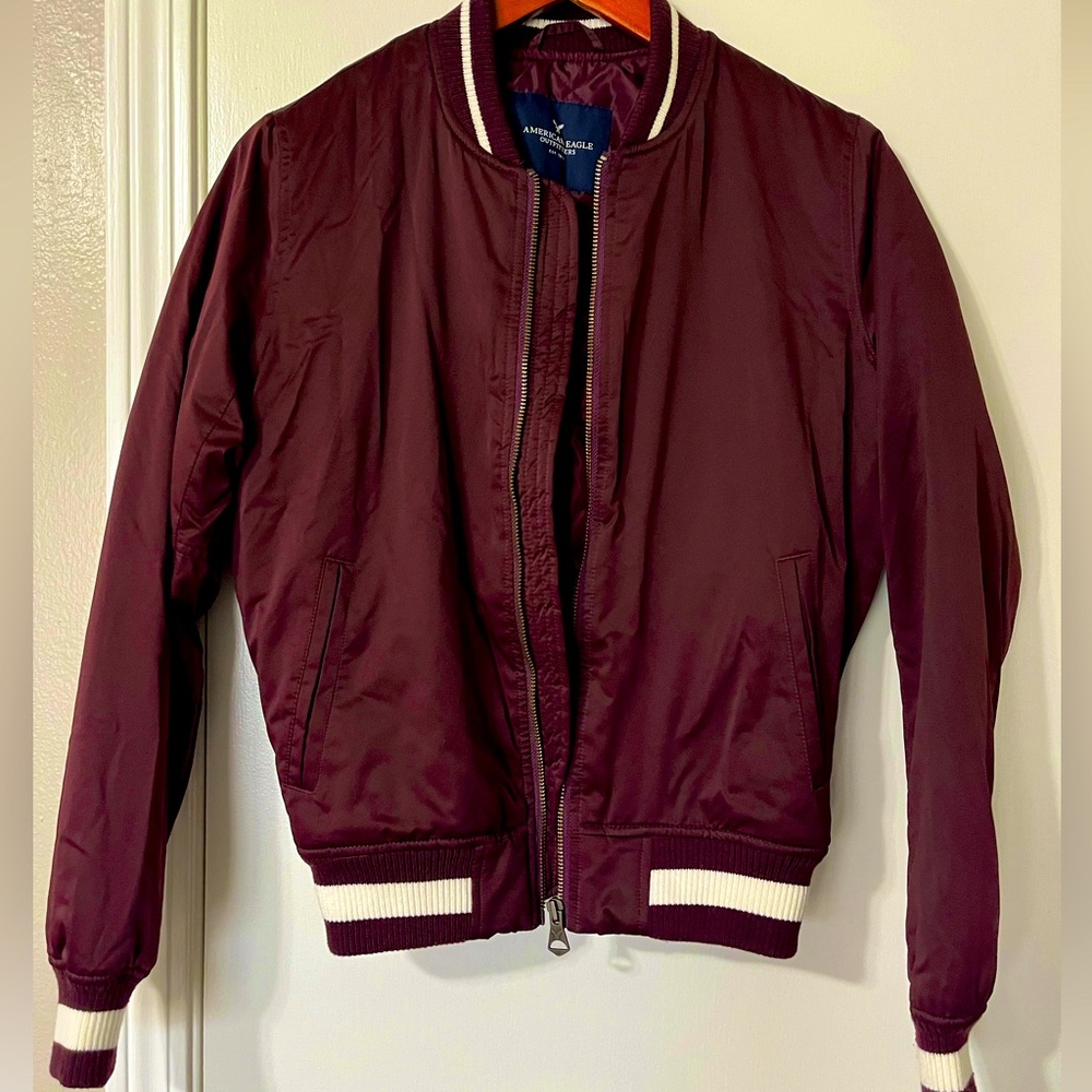AMERICAN EAGLE BURGUNDY BOMBER VARSITY JACKET